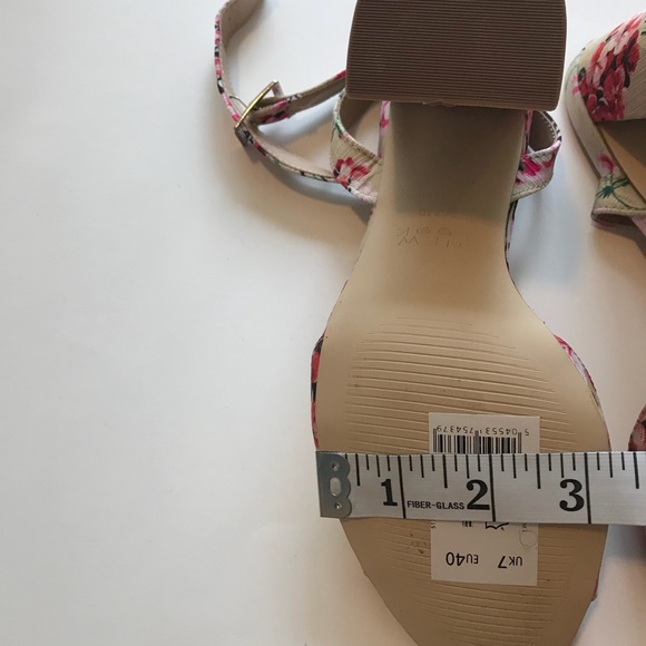 🌸 “Flower Garden” Heeled Sandals - Picture 8 of 8